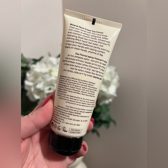 AHAVA • DEADSEA WATER • MINERAL HAND CREAM - Picture 2 of 3